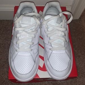 Children’s white Nike shoes-SOLD